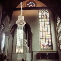 bobbin lace lamp op zolder